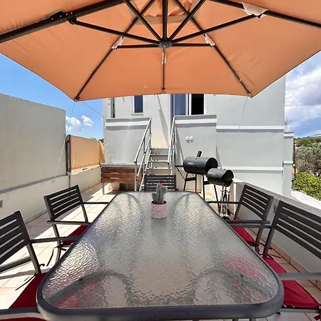Ismini Luxury Villa *