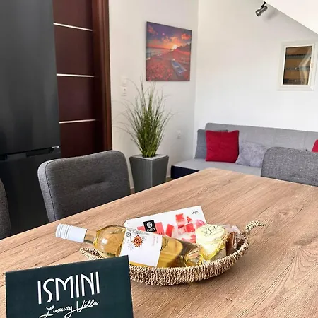 Ismini Luxury Villa *