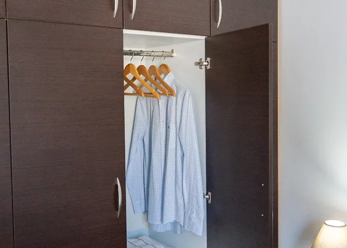 Ismini Luxury Vlicha