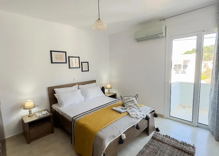 Ismini Luxury Villa *